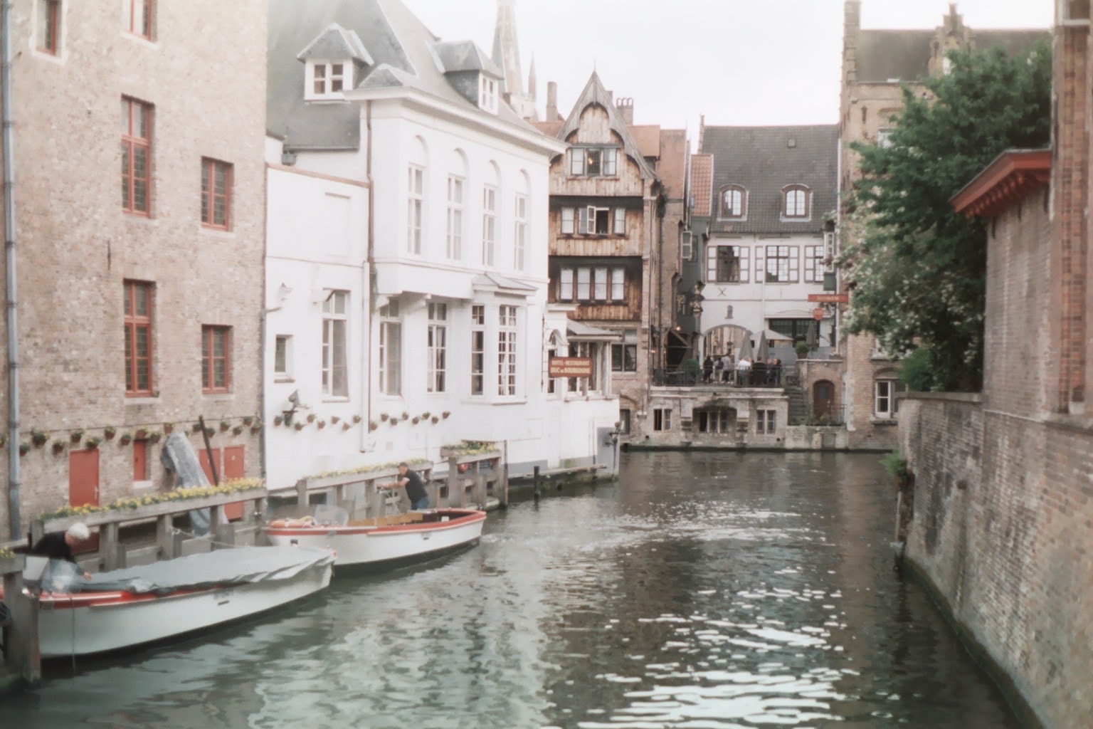 Brugge door een analoge lens