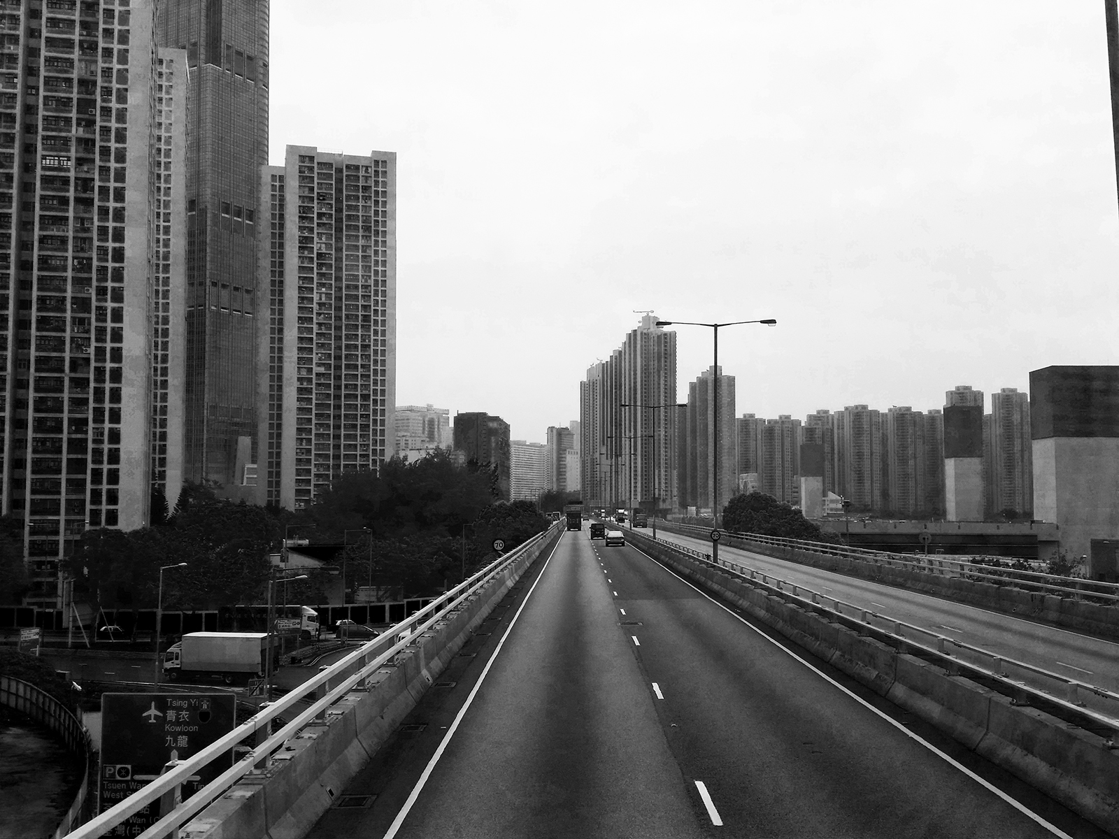B / W – Hong Kong